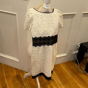 Gorgeous textured dress in black-and-white